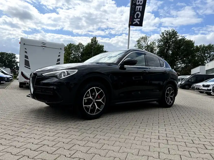 ALFA ROMEO STELVIO SUPER (1/28)