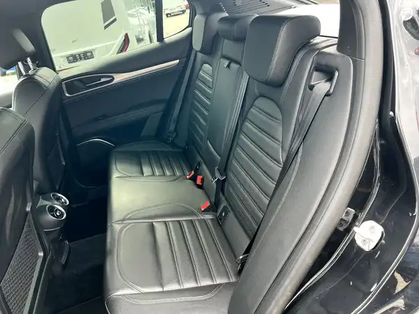 ALFA ROMEO STELVIO SUPER (14/28)