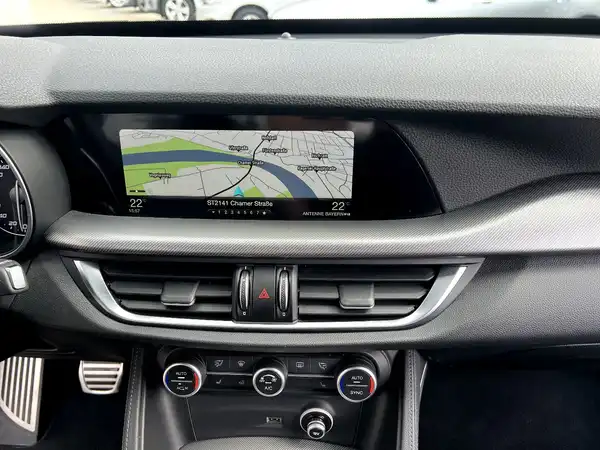 ALFA ROMEO STELVIO SUPER (26/28)