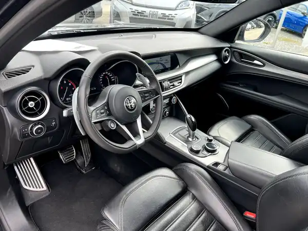 ALFA ROMEO STELVIO SUPER (10/28)