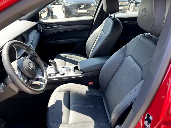 ALFA ROMEO STELVIO (9/28)