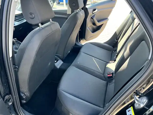 AUDI A1 SPORTBACK (11/25)