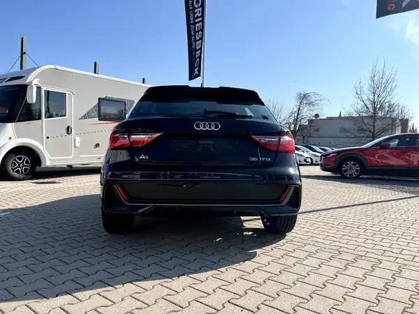 AUDI A1 SPORTBACK (3/25)