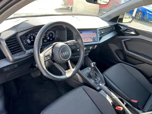 AUDI A1 SPORTBACK (9/25)