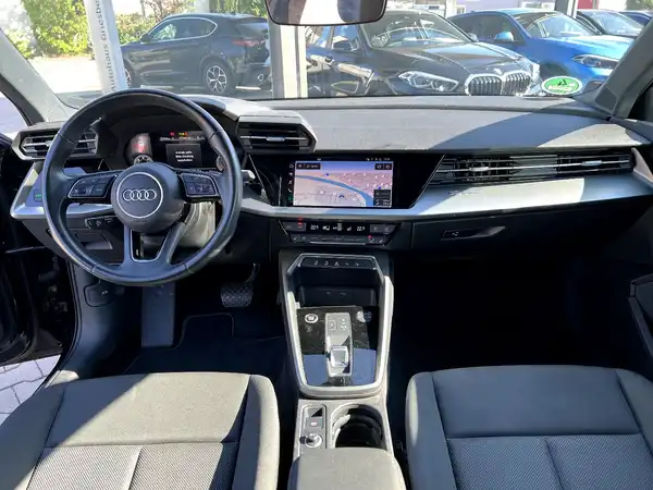 AUDI A3 SPORTBACK (18/28)
