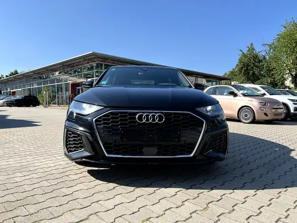 AUDI A3 SPORTBACK (6/28)