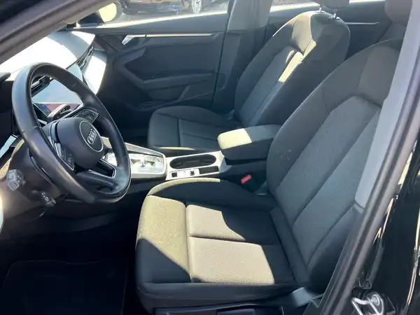 AUDI A3 SPORTBACK (9/28)