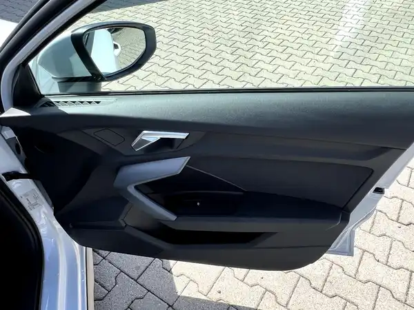 AUDI A3 SPORTBACK (20/28)