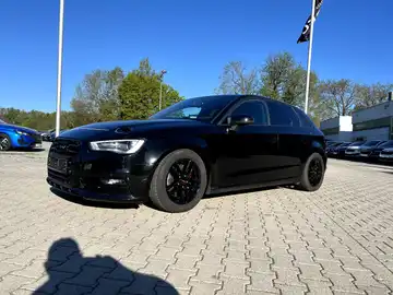 AUDI A3 SPORTBACK (1/28)