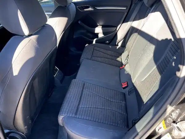 AUDI A3 SPORTBACK (12/28)