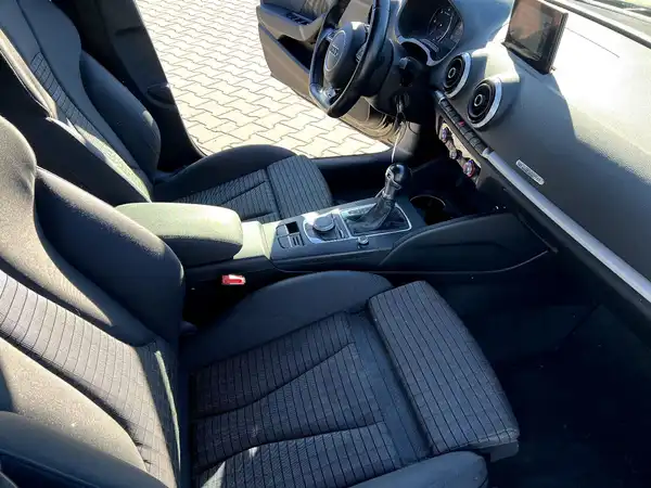 AUDI A3 SPORTBACK (21/28)
