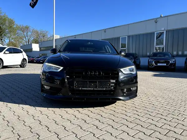 AUDI A3 SPORTBACK (6/28)