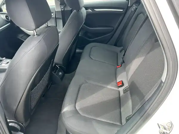 AUDI A3 SPORTBACK (12/26)