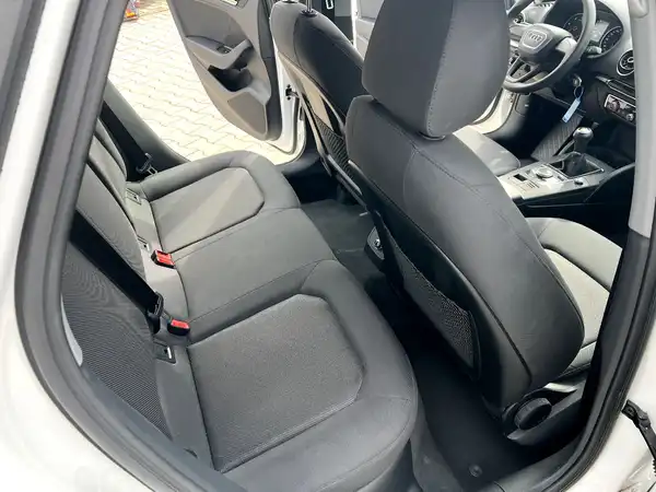 AUDI A3 SPORTBACK (15/26)