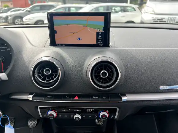 AUDI A3 SPORTBACK (24/26)