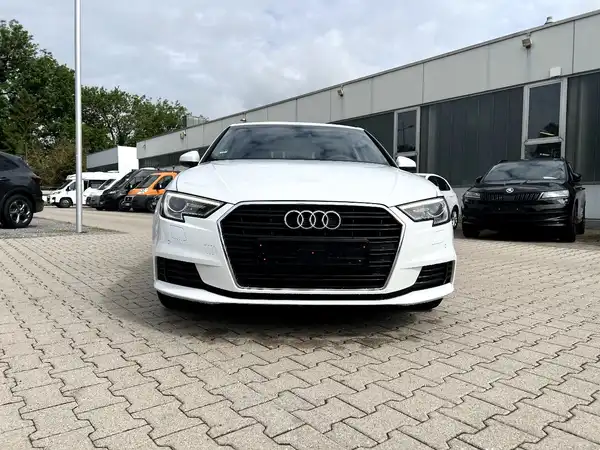 AUDI A3 SPORTBACK (6/26)