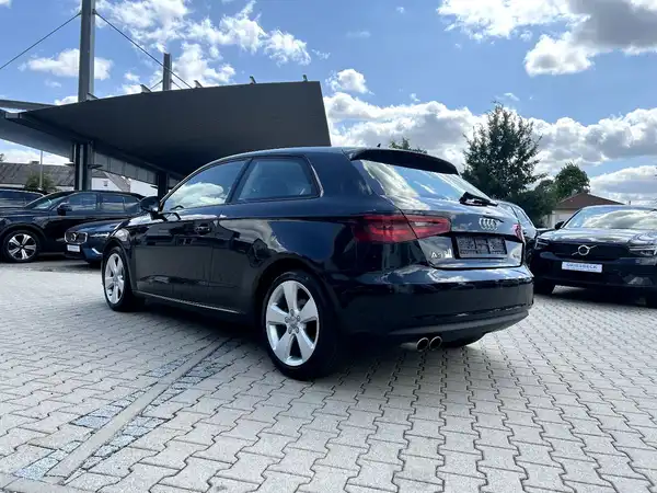 AUDI A3 (2/23)