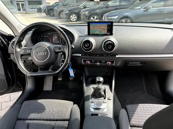 AUDI A3 (13/23)