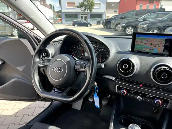 AUDI A3 (22/23)