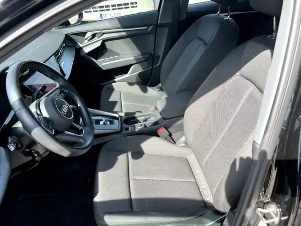 AUDI A3 SPORTBACK (8/29)
