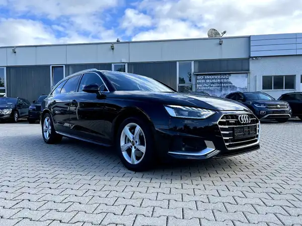 AUDI A4 AVANT (5/28)