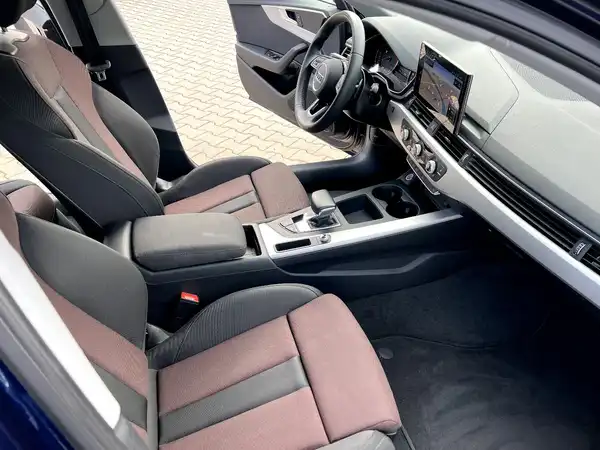 AUDI A4 AVANT (21/27)
