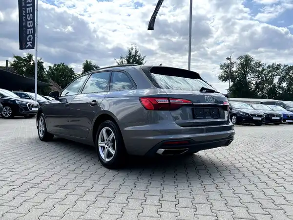 AUDI A4 AVANT (2/27)
