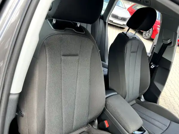 AUDI A4 AVANT (21/27)