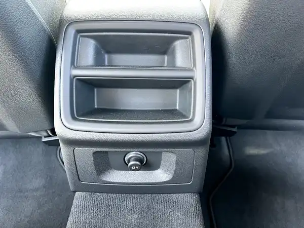 AUDI A4 (17/28)