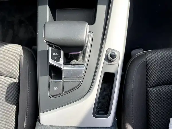 AUDI A4 AVANT (23/27)