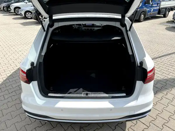 AUDI A4 AVANT (7/27)