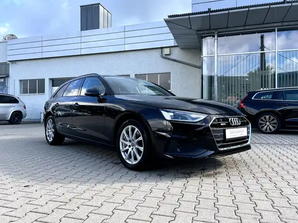 AUDI A4 AVANT (5/28)