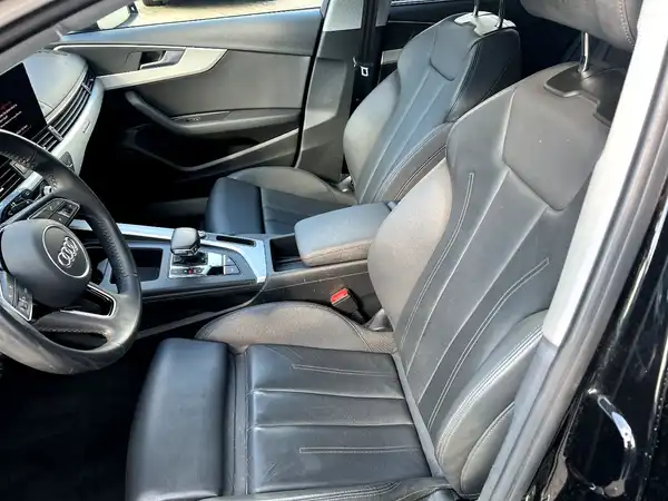 AUDI A4 AVANT (9/28)