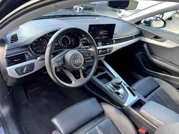AUDI A4 AVANT (10/28)