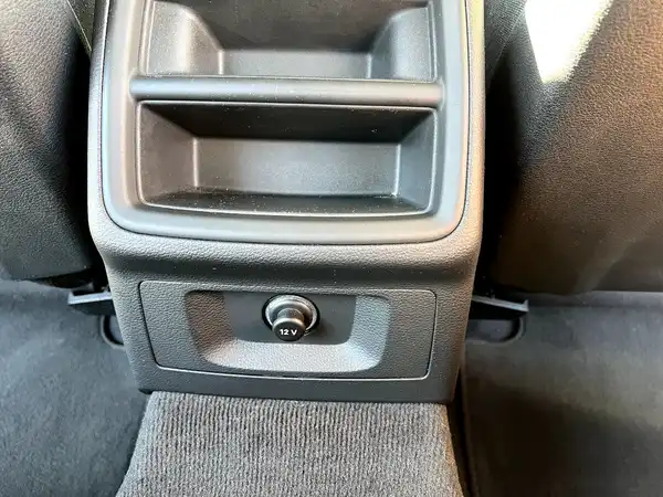 AUDI A4 AVANT (17/27)