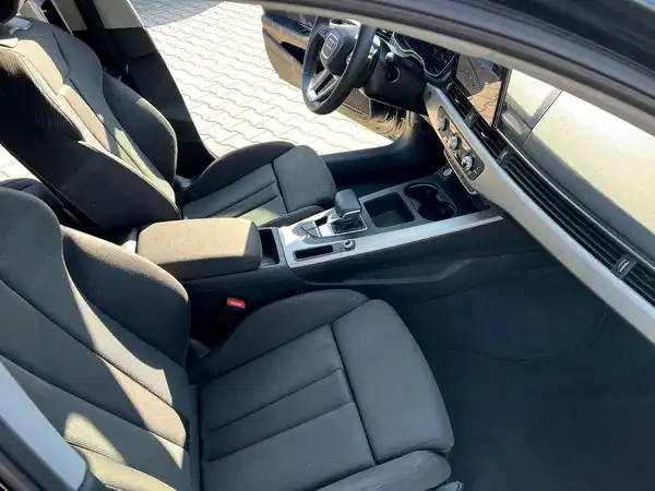 AUDI A4 AVANT (21/27)