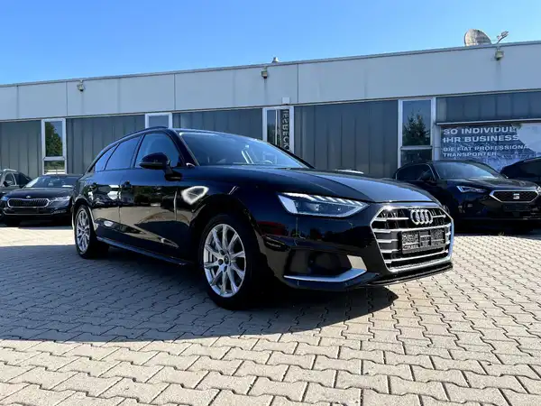 AUDI A4 AVANT (5/27)