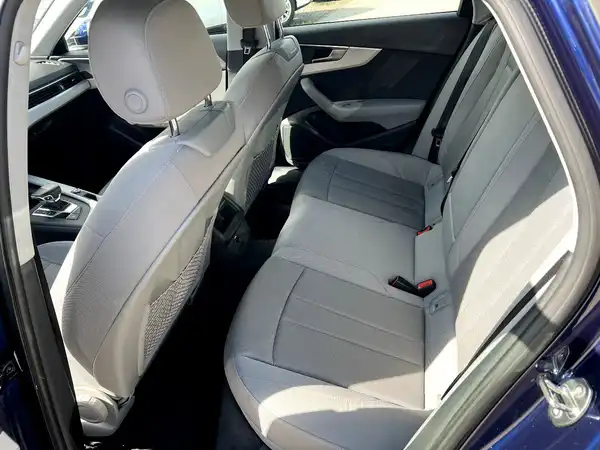 AUDI A4 (12/27)