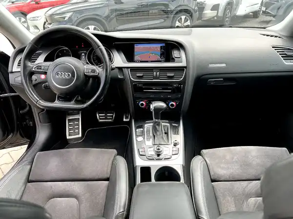 AUDI A5 SPORTBACK (18/27)