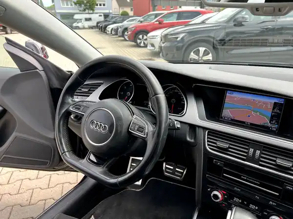 AUDI A5 SPORTBACK (26/27)