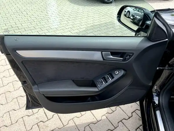 AUDI A5 SPORTBACK (10/27)