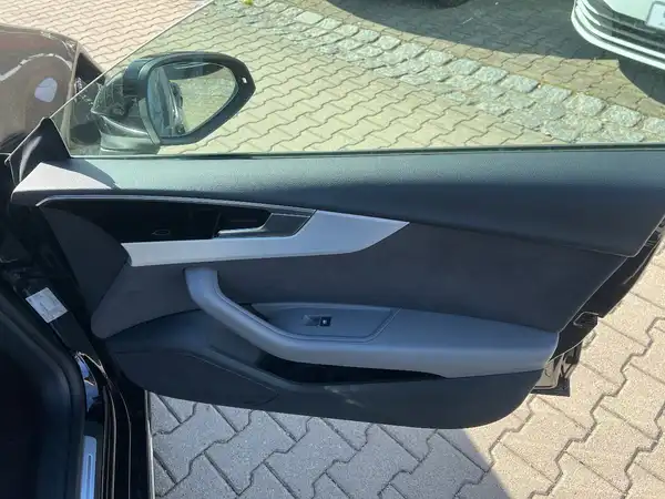 AUDI A5 SPORTBACK (21/29)