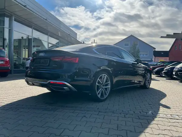 AUDI A5 SPORTBACK (4/29)