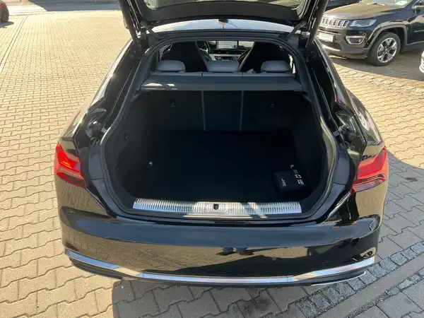 AUDI A5 SPORTBACK (7/29)