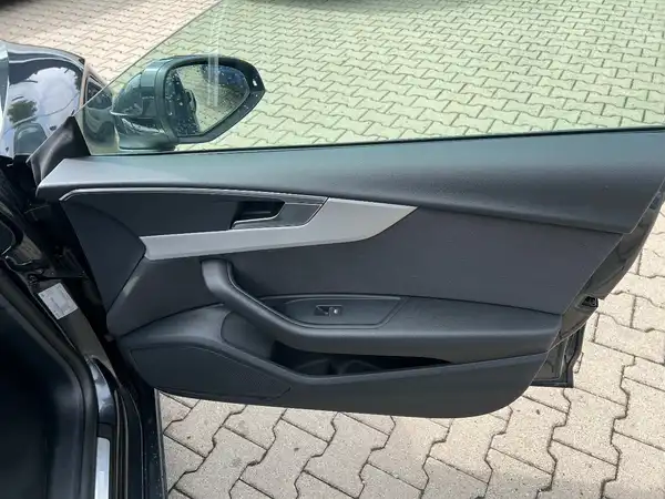 AUDI A5 SPORTBACK (21/28)