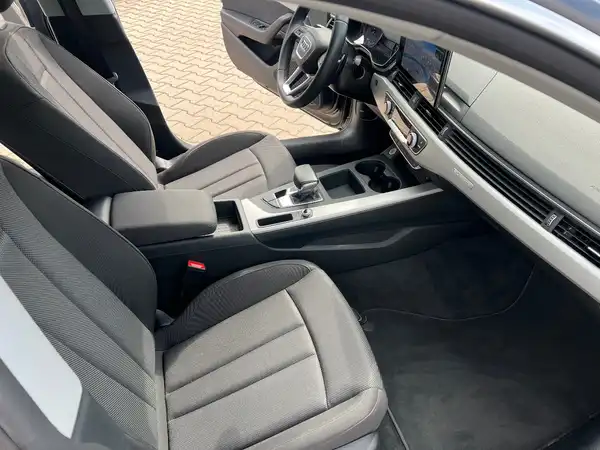 AUDI A5 SPORTBACK (22/28)