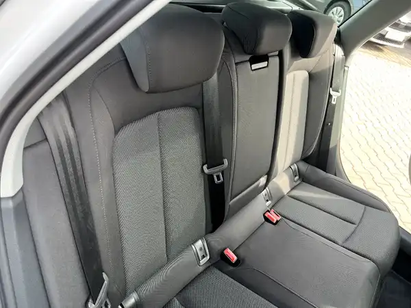 AUDI A6 AVANT (18/29)