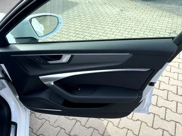 AUDI A6 AVANT (22/29)