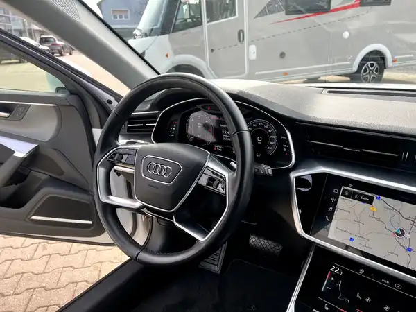 AUDI A6 AVANT (28/29)