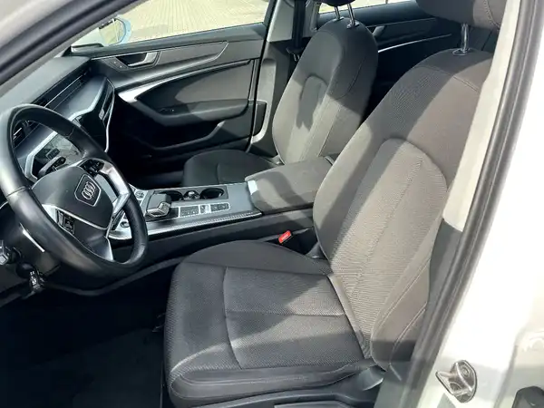 AUDI A6 AVANT (9/29)